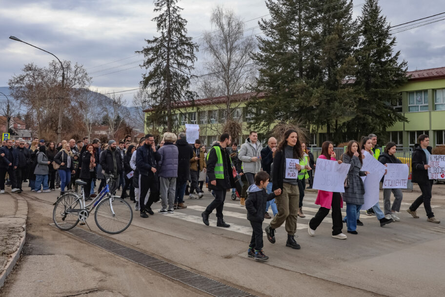 Svrljižani spremaju doček za studente koji pešače od Bora ka Nišu 13 Protest Svrljig KOSTA 1