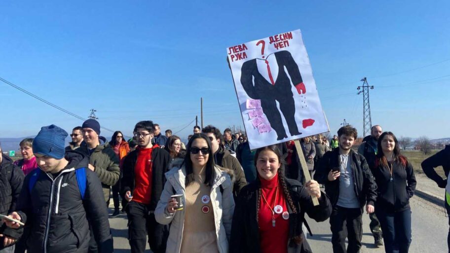 "Izvinite što smetamo dok nam uništavate budućnost" - novi skup u Merošini, niški studenti došli pešice 2 ilija nikolic