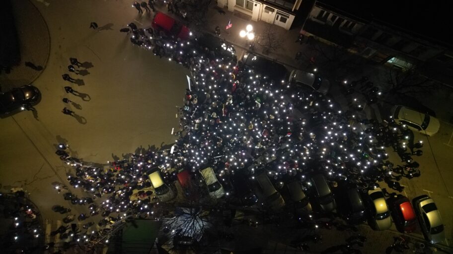 Protestovali i Vlasotinčani: "Da smo ih na vreme kaznili za sve afere, ovo u Novom Sadu se ne bi desilo" 4 image00013