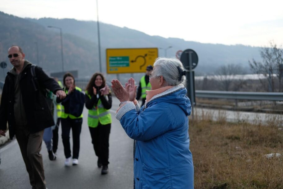 Marš ka Nišu krenuo i iz Pirota 3 pirot studenti setnja3