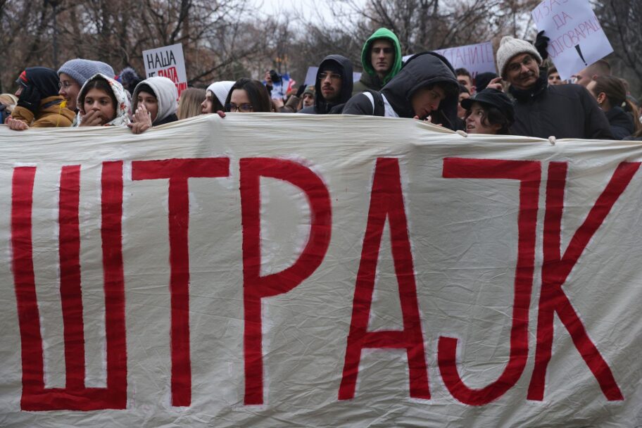 22647480 fa93 11ef 8c03 7dfdbeeb2526