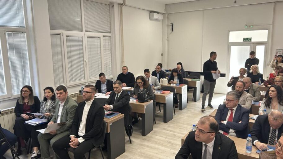 Nejasne fakture, milionski troškovi - odbornici Medijane traže krivične prijave protiv bivšeg rukovodstva zbog izveštaja Komisije 12 481683224 1352657005639307 1194256294570309093 n