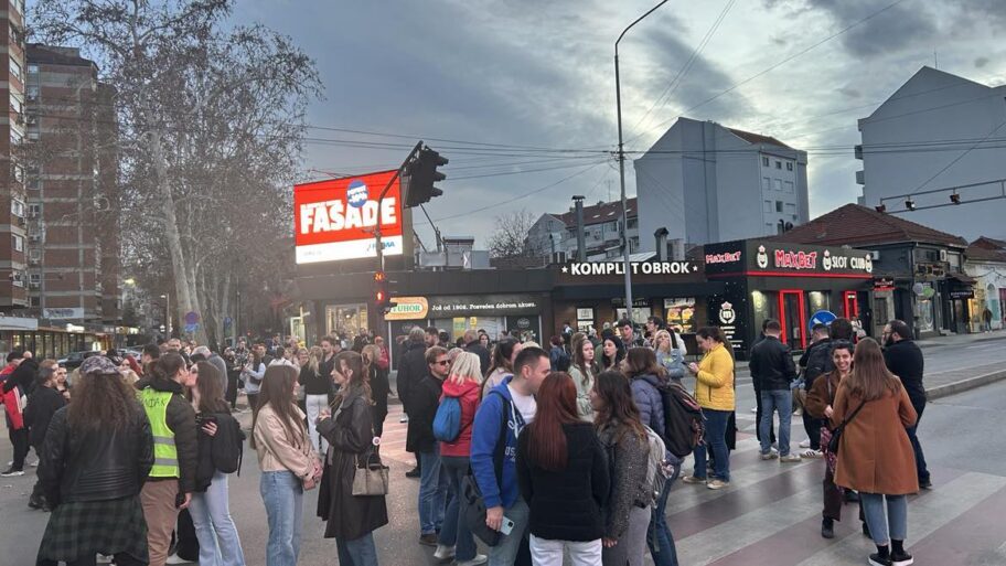 Niški protest podrške studentima u Beogradu - apel policiji da obustavi nasilje, a RTS-u da bude profesionalan 2 483006946 1185944463185040 6447563479200173076 n