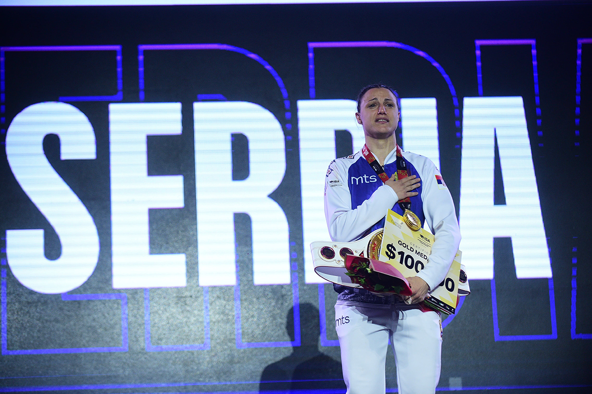 Niš ispratio svetske šampionke u boksu - Anđela Branković heroina Srbije 1 Andjela Brankovic pobednicko postolje4