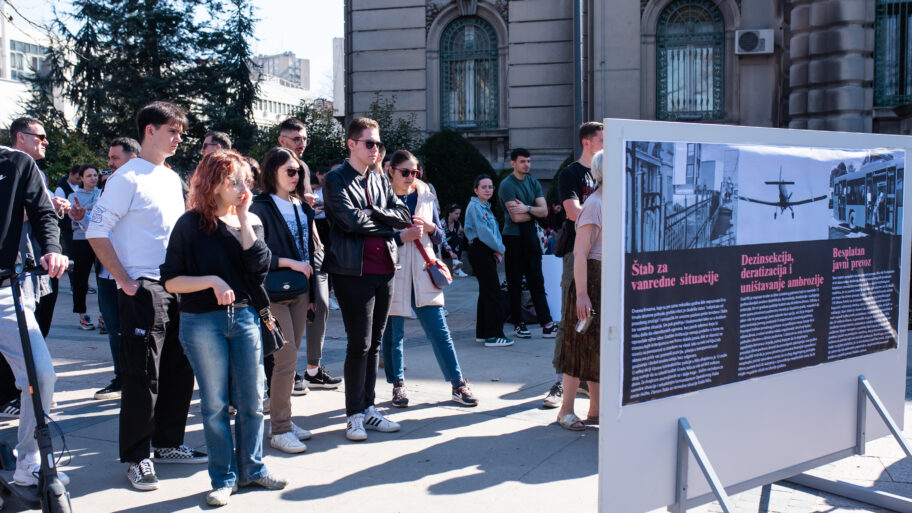 Od poklanjanja aerodroma do "Svarovski" sata - studenti podsetili Nišlije na afere SNS vlasti u Nišu 10 IMG 7994