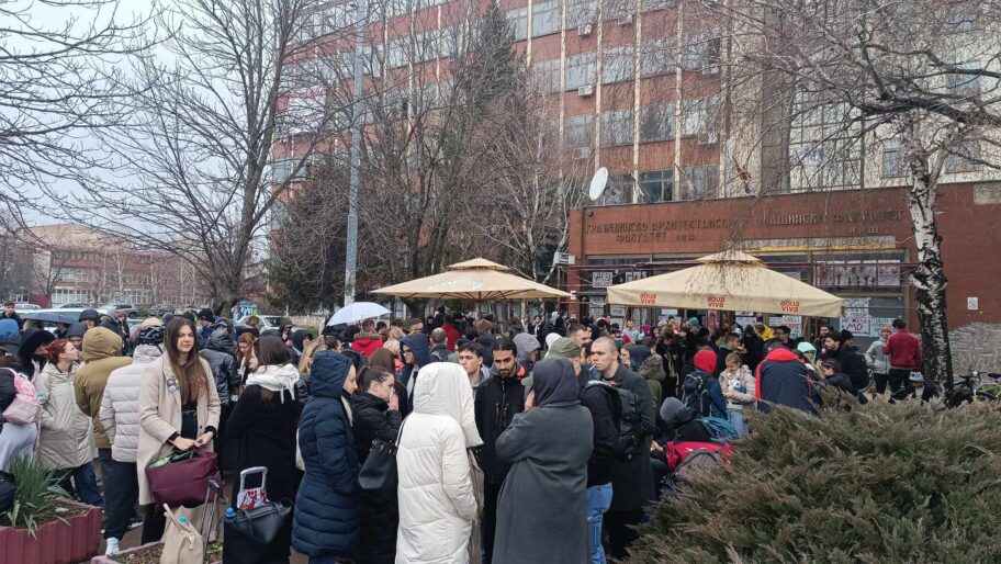 Niš ispratio studente nakon "Studentskog edikta" i sprema se za Beograd i 15. mart 10 ispracaj studenata foto ljubica jocic 15