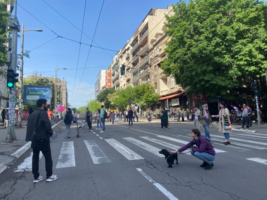 24e2c6a0 2011 11f0 8c2e 77498b1ce297