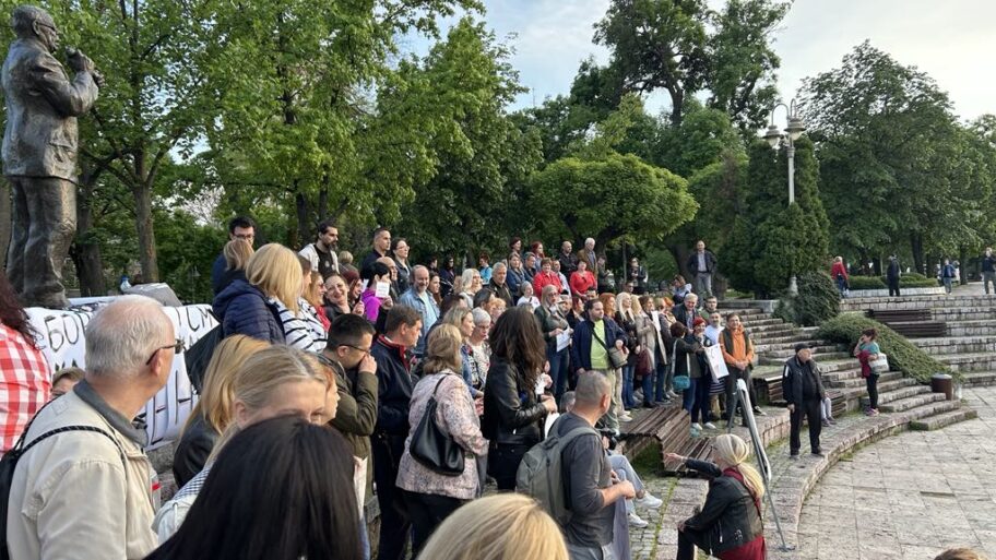 db32a0cc 443c 4067 af76 eadbfd61c8c3