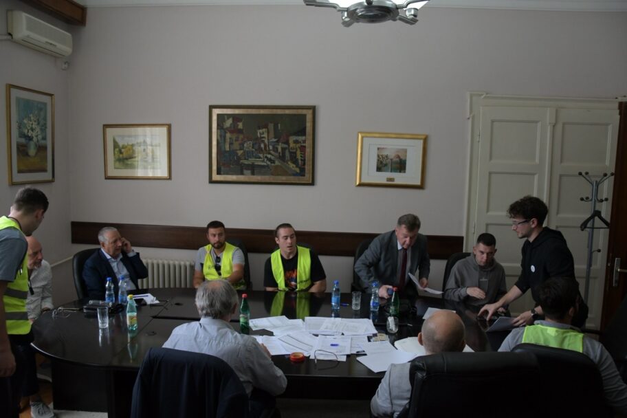 0 02 05 3ba8abeca919fb0cffbe898e23cb872681c805e0ea9b36ea94f1d0d79d83644b 28e0b0df942 1