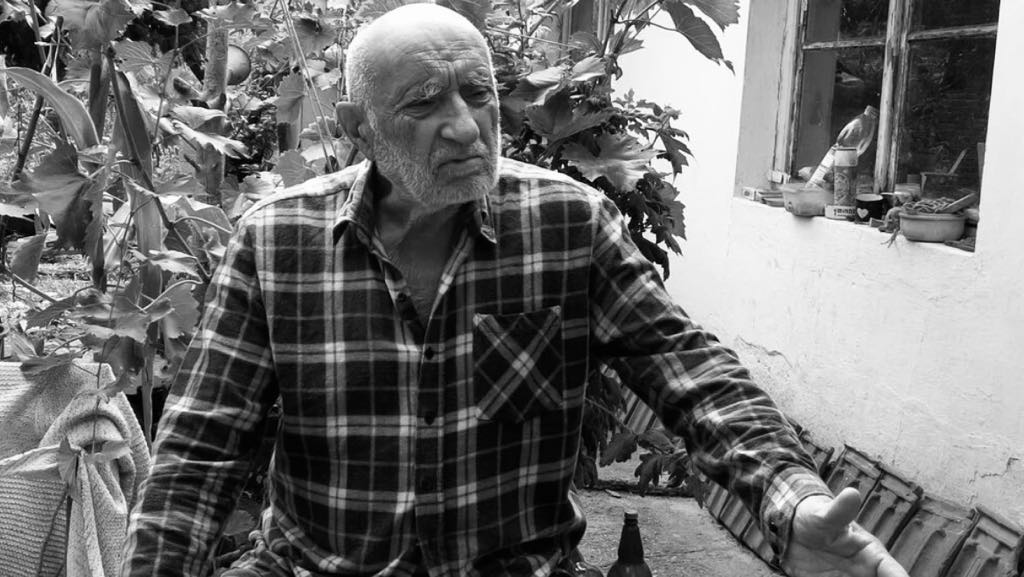 0ef74016 ff21 46f0 99d6 aad348a4f378