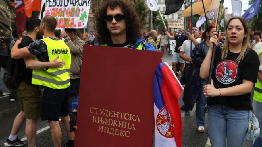 789bb410 39fb 11f0 92f5 57bc686959e3