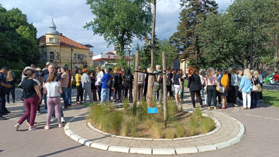 Zaposleni u pravosuđu protestovali u Nišu zbog lošeg materijalnog položaja, kažu da 40% njih prima minimalac 2 IMG 20250512 161220