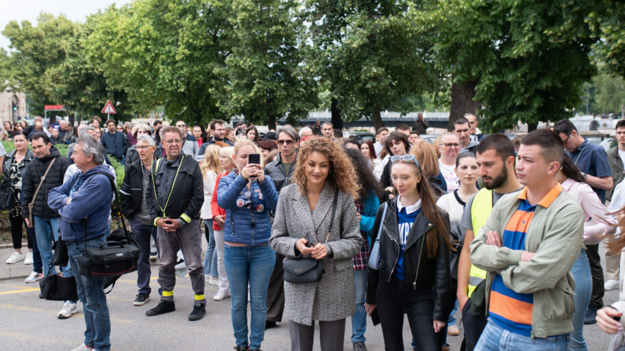 Protest ispred niškog Univerziteta - studenti pitaju "Platforma čeka, šta vi čekate?" 3 JLM 0304