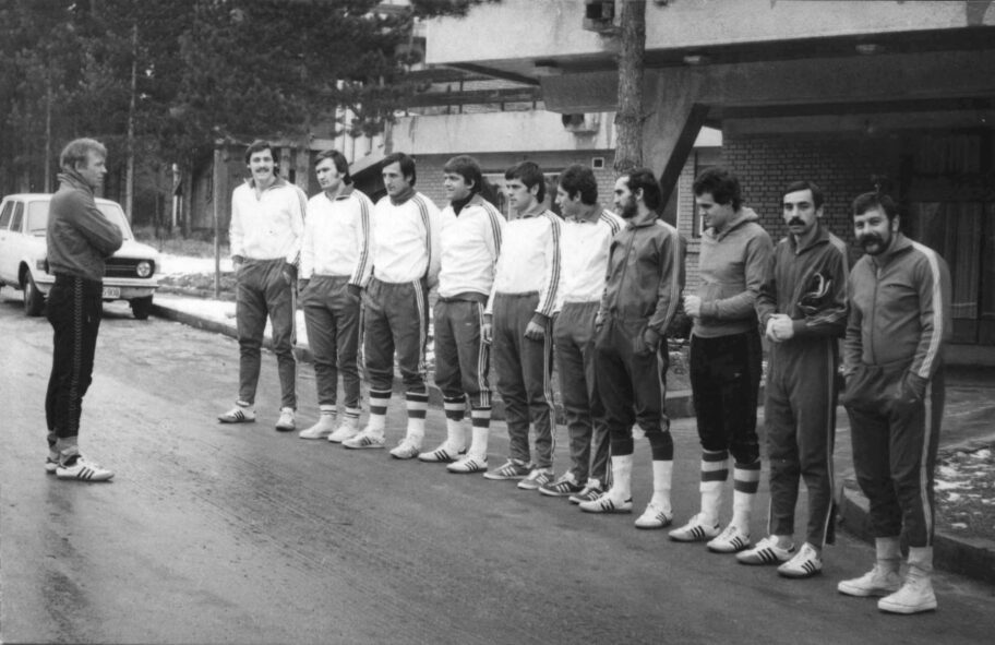 Rukometasi Zeleznicara ispred hotela u Dortmundu