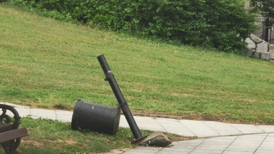 JKP "Mediana" poziva Nišlije da prijave vandalizam i zaštite svoj grad 4 klupe3 foto jkpmediana