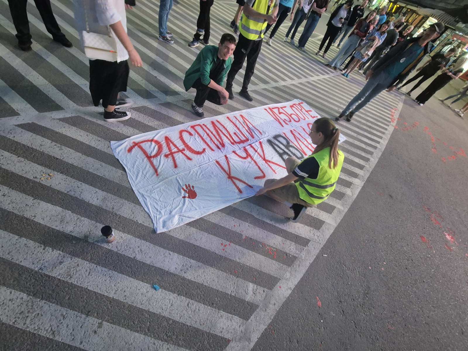 0 02 05 a2ddbdf5ece01f07d019f68e0ddd5470360e6a6c5e76abbed735914b8531123d e8de0595e7c60bed