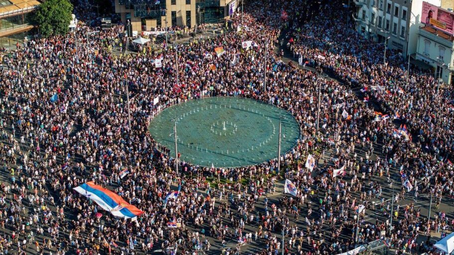 'Vidimo se na Vidovdan': Desetine hiljada ljudi na studentskom protestu traže izbore 4 3704a2e0 5446 11f0 a012 4f676c1e0d2e