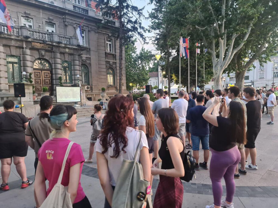 3B839B0E BB93 4F53 8C32 CB8D1BB922BD