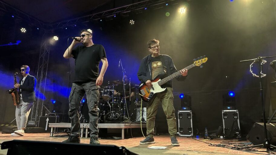 3ecdc5af 7b05 42f3 8f46 3df99103a2e4