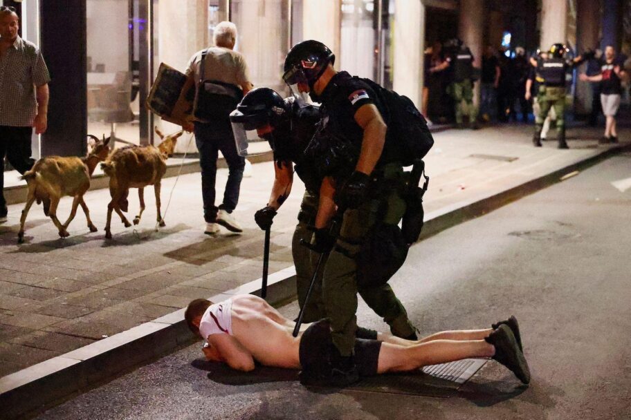 U fotografijama: Vidovdanski protest u Beogradu 3 cbfe5e90 54be 11f0 b4be 8f7caf53b80c