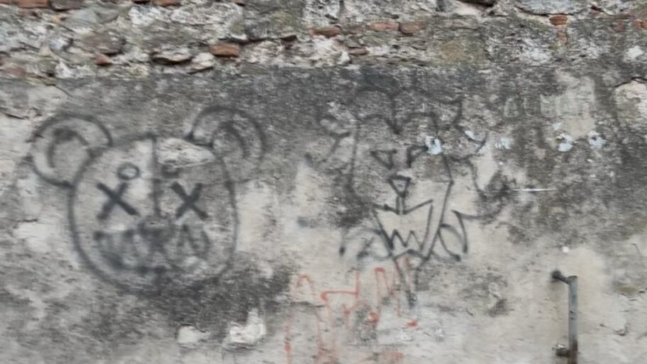 fcccefc5 16ed 4602 98c2 fb61cd801240