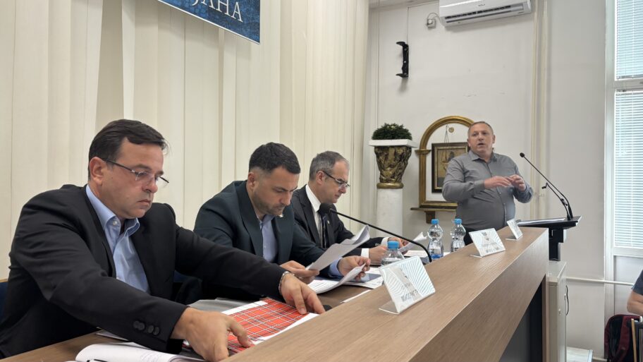 Političke čarke u Skupštini niške Medijane, SNS predlaže novoj vlasti da dovede Acu Lukasa 2 img 0841