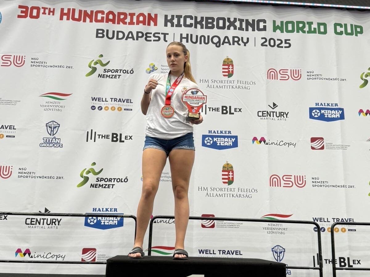 Niški kik-bokseri osvojili tri zlatne i srebrnu medalju na Svetskom kupu 1 masa kikboks e1750232405908