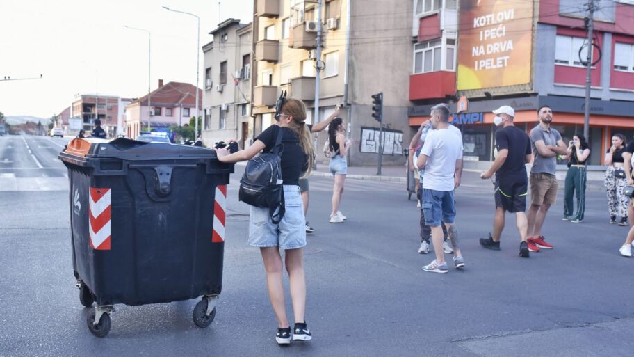 0 02 05 37c001bfa02bc76ebe7b12f0b7f46e6a09282aeb8444e1ef0c7cd90980c44c20 21c5b25e9c5