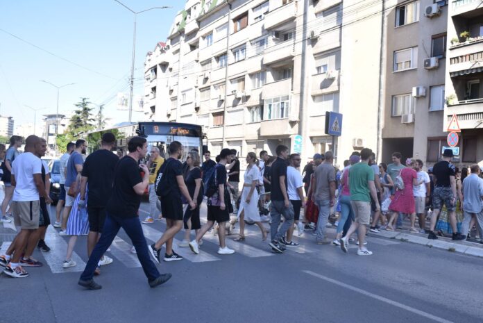 0 02 05 c5b9d2e4fd0edaada9aba3127c9a2acaa76d25607b318de35e2fdee7f6a893e5 21c4e1c7cf6