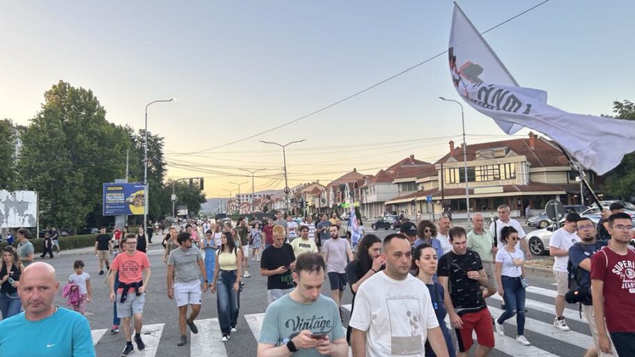 728aee48 53dd 4639 bde4 eddebdeafb9c