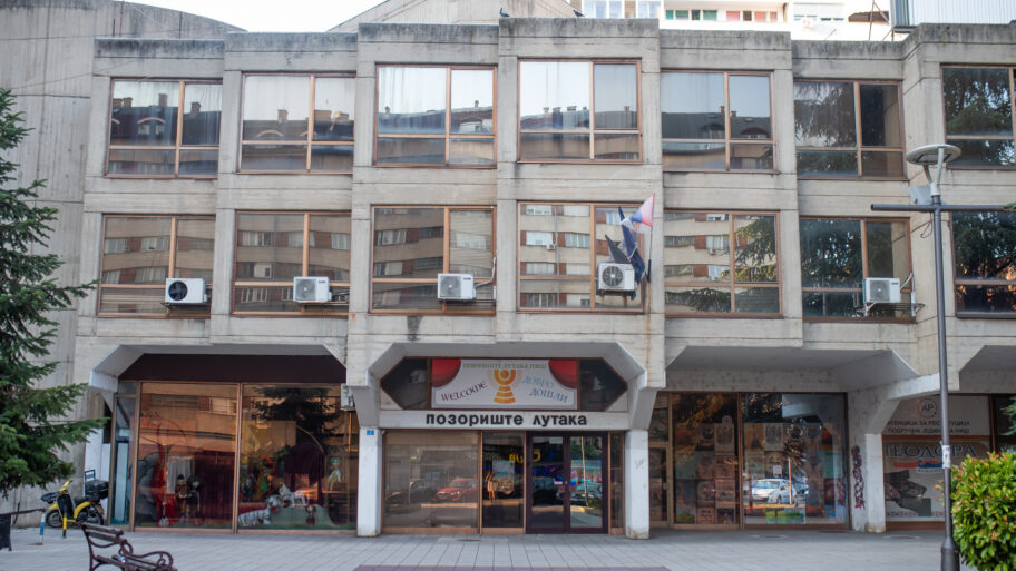 Tri dečije predstave ove nedelje na repertoaru niškog Pozorišta lutaka 8 JLM 2003