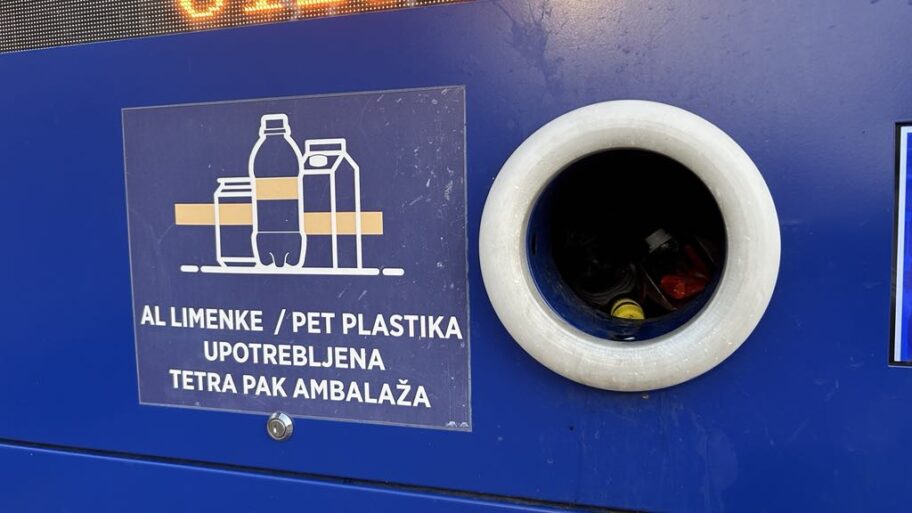 a3e1fde4 bb1c 4473 b7d8 74bc6d8ed6f0