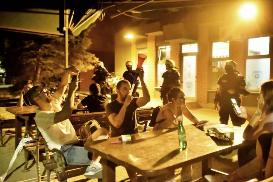 de533510 4f42 45b4 9d45 b2ee01def3be