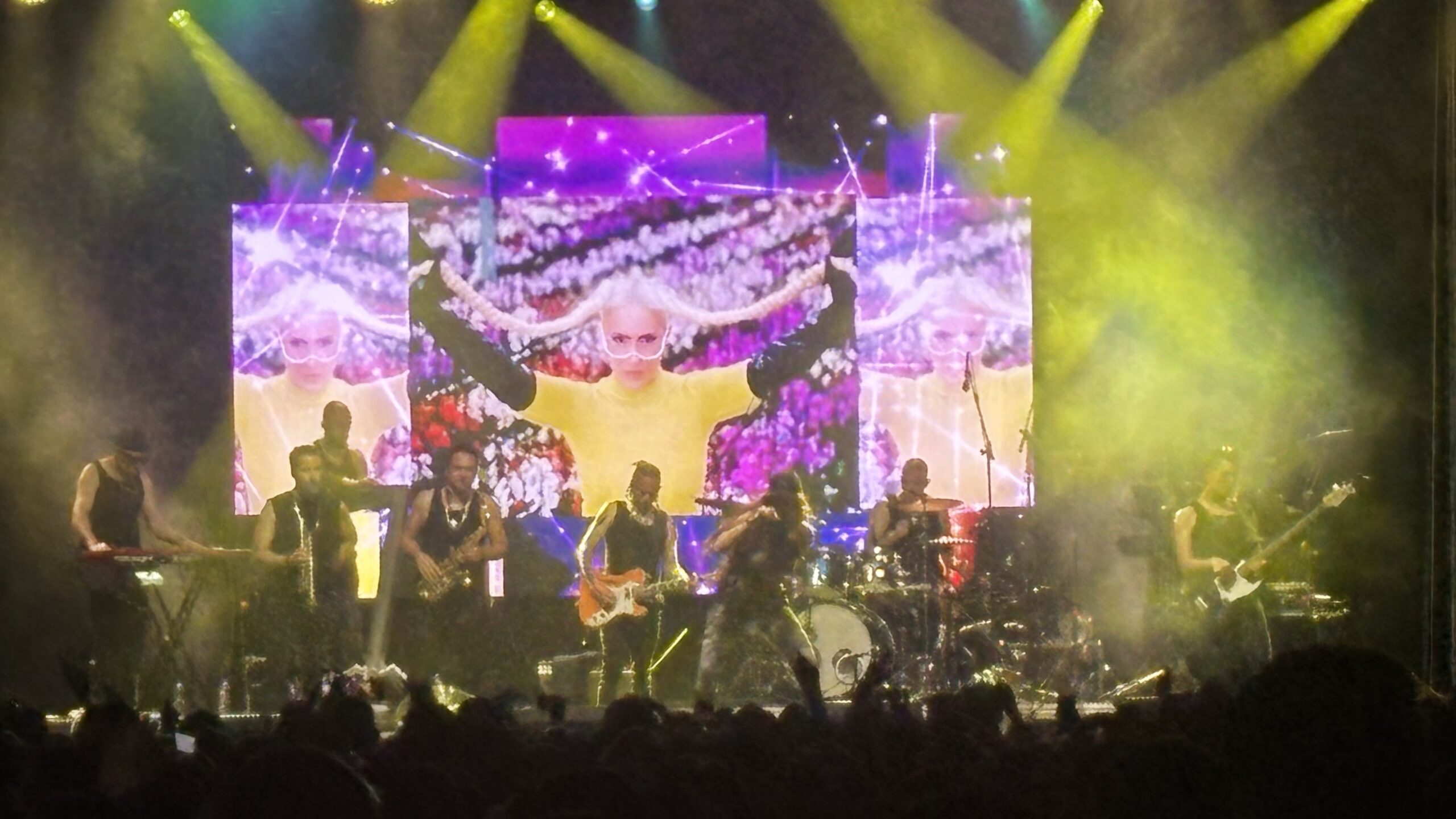 Niš pevao sa Senidom: Dva sata energije i emocija pod zvezdama 1 img 3446 scaled