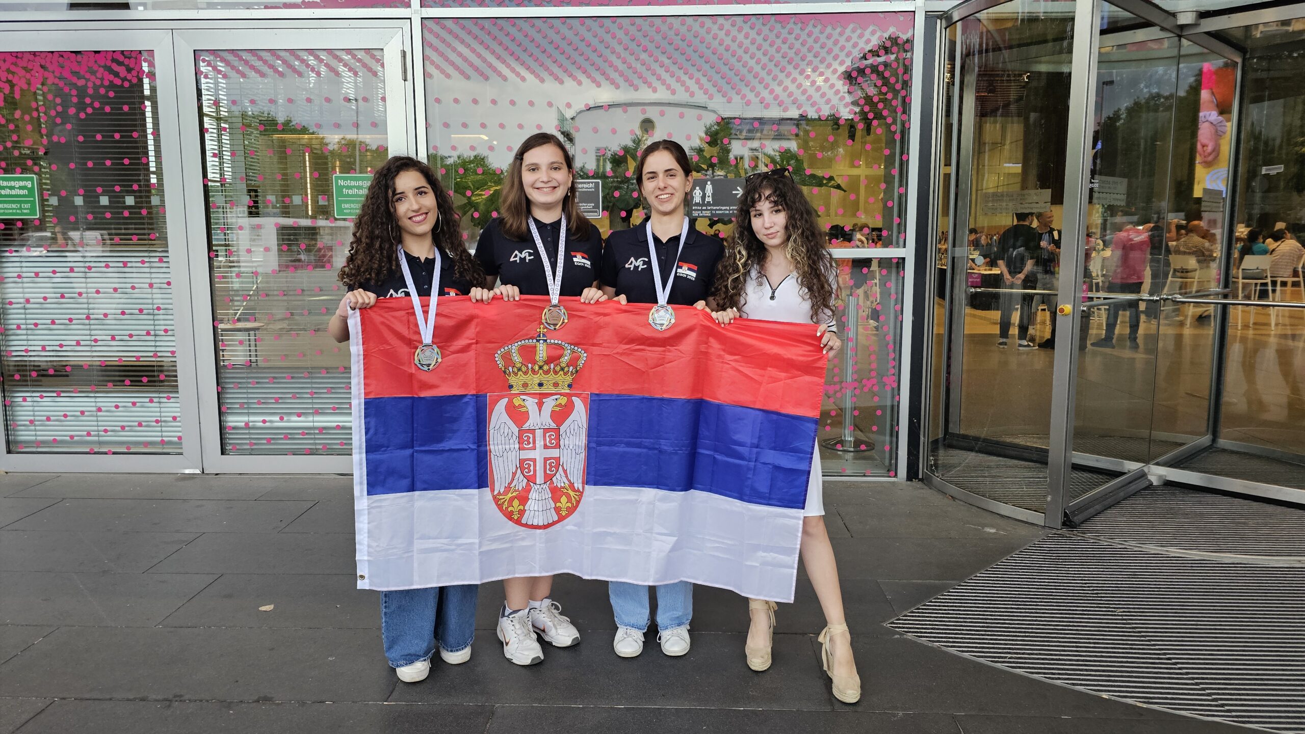 Bronza za nišku gimnazijalku na Evropskoj olimpijadi informatike za devojke 1 olimpijada drustvomatematicara scaled