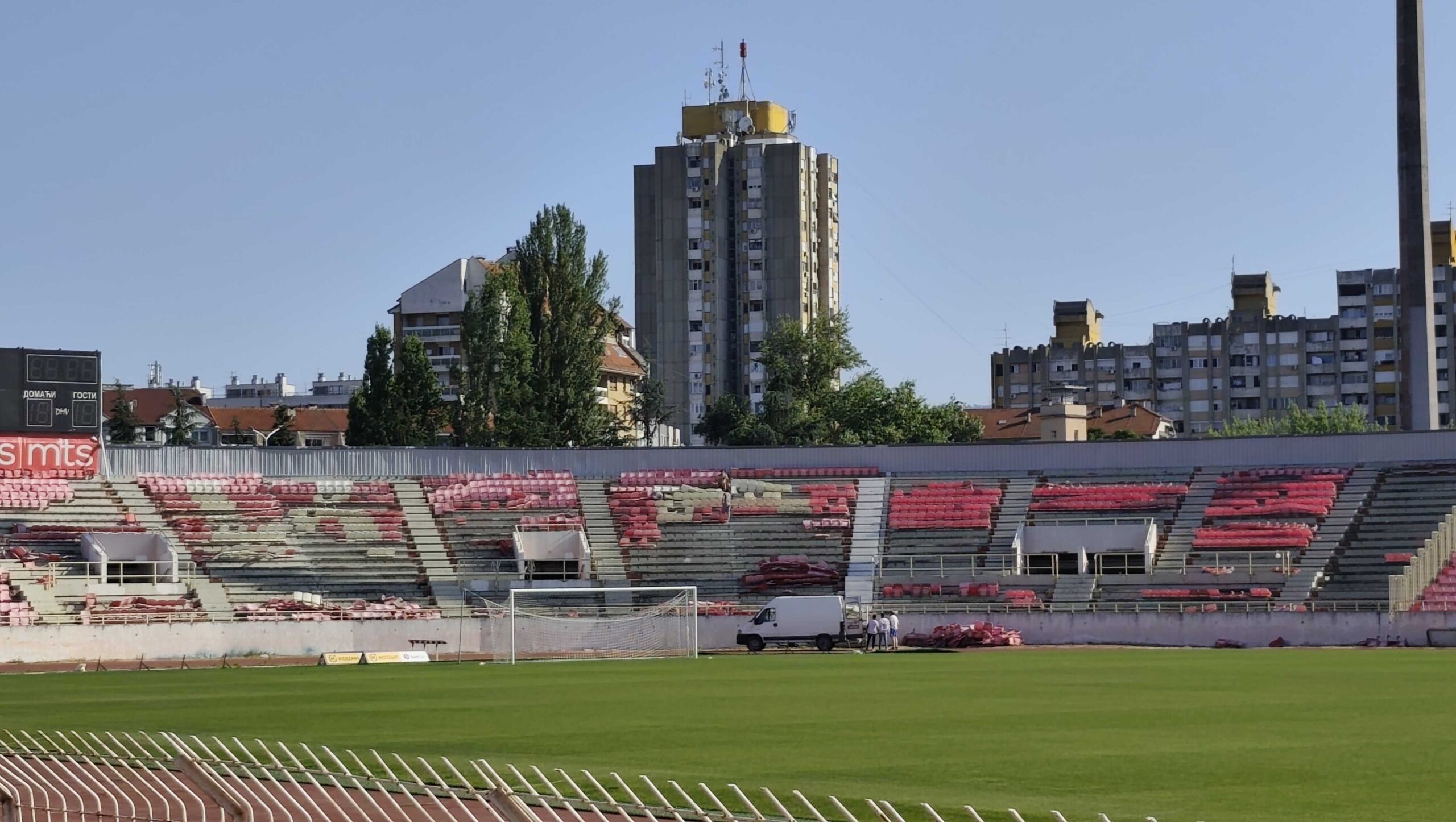 Zamenjuju stolice na tribinama stadiona "Čair" 1 1000007757 scaled