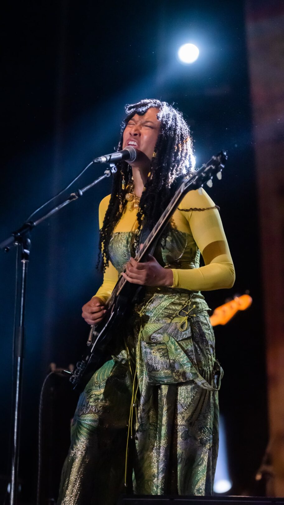 28d8b116 5f5f 488b 8458 ffca3e882525