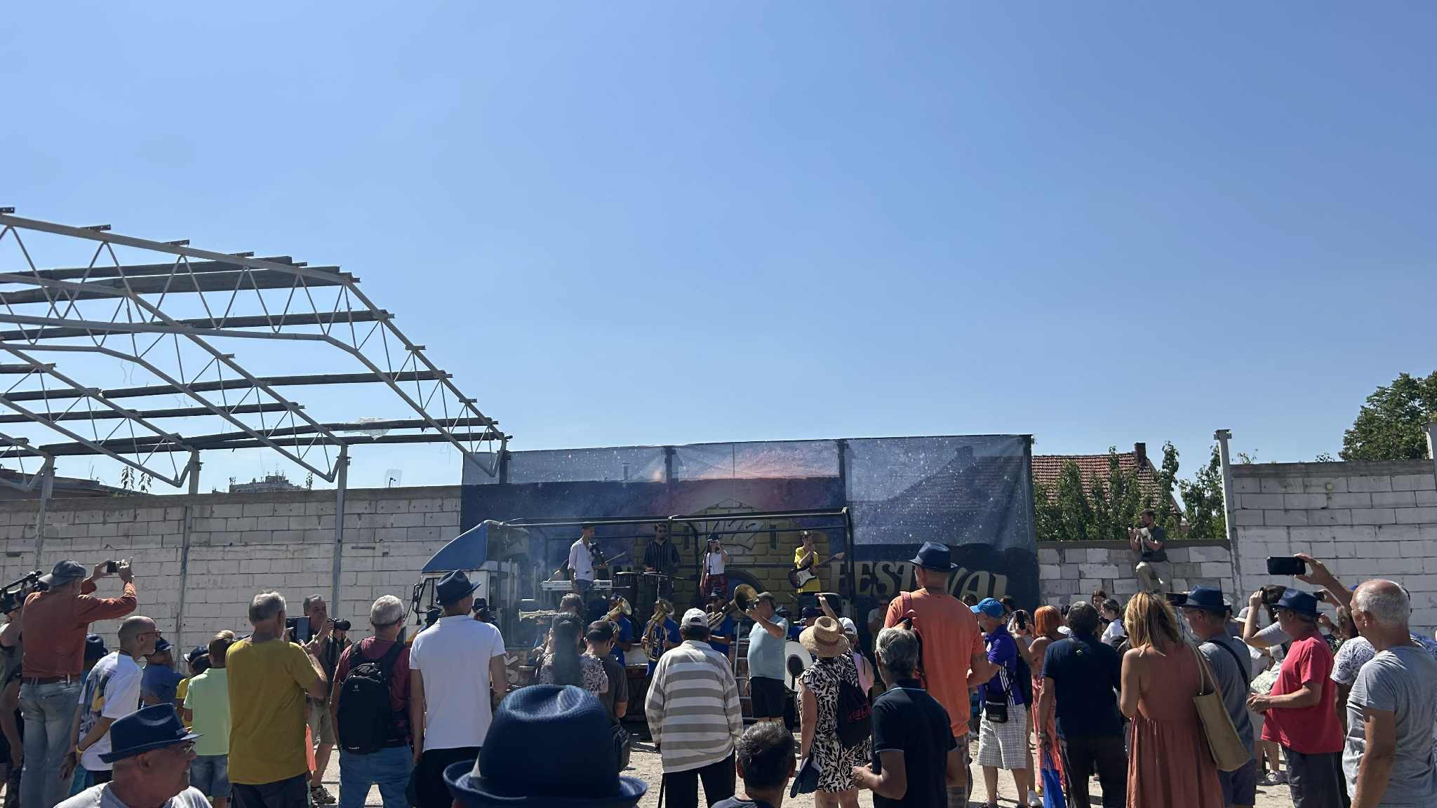 2f43bf58 9b18 47ac a906 33ad29aae055