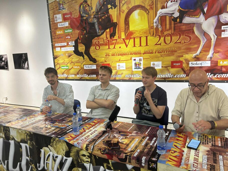 6c573eb3 835d 4a6b 95ff 22d716cbba3d