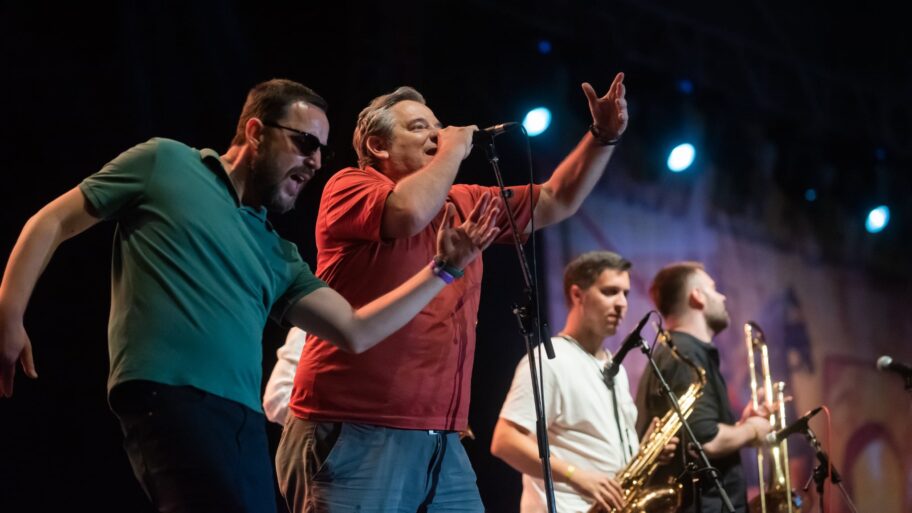 88241af8 f801 402b abf1 abfd62e57a01