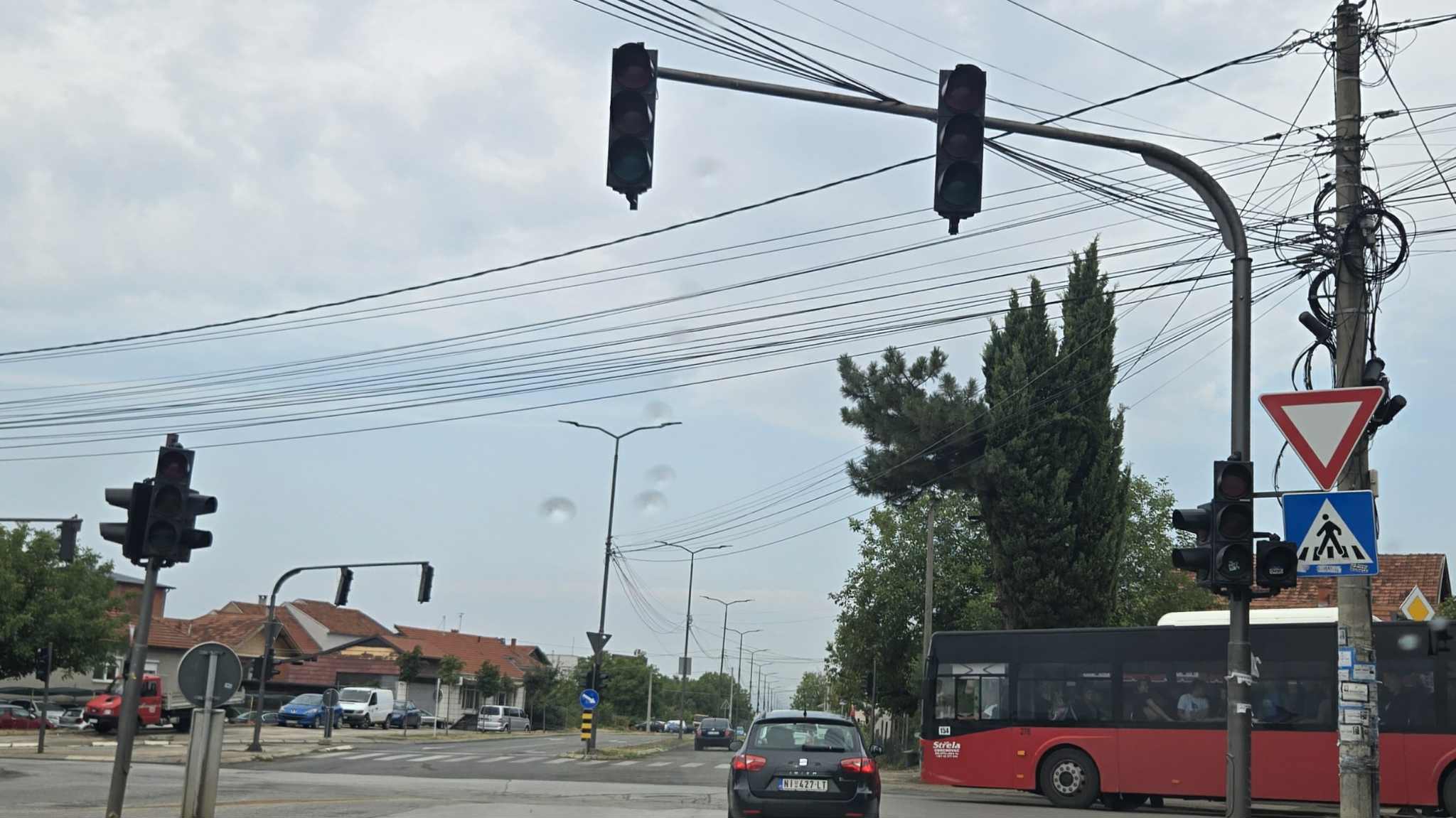 8c193235 2c28 443f bde3 6320cee28db0