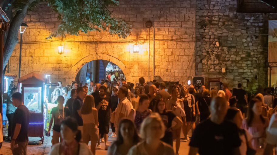 8ca932dc 8a7c 4c0d a91c 846ed2c86f5c