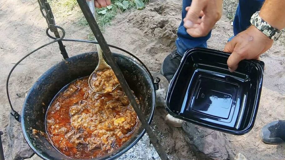 Takmičenje u spremanju gulaša u nedelju u Prvoj kutini 5 94bb75d4 0f06 4bec 926b 9fbf9417919a 1