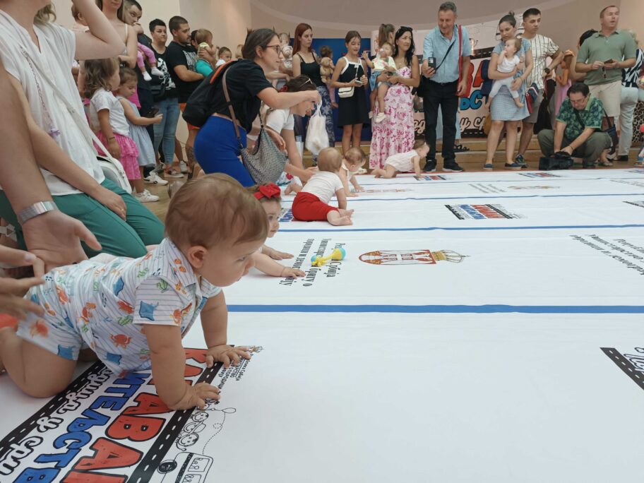 Najslađa trka održana u Nišu - 120 beba takmičilo se na "Puzijadi" 3 IMG 20250829 123032