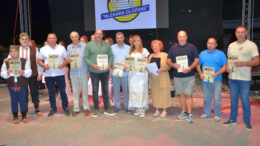 Proglašeni najbolji proizvođači vina na "Vinskom balu" u Vlasotincu 6 Vinari