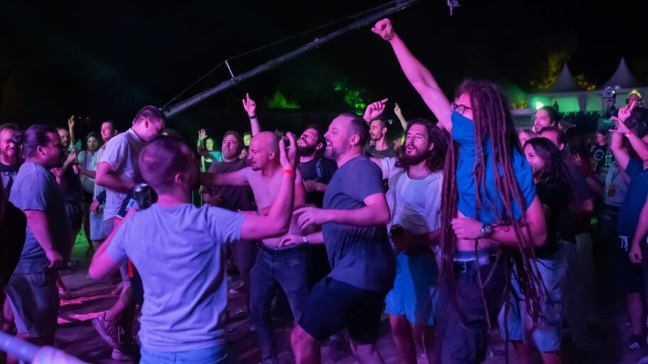 bae35bc2 3b7c 4a55 abc6 2a37189d9101