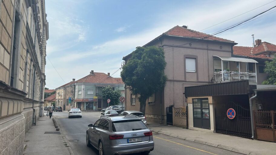 Problem buke u Banovini - merenja sada došla na red, stanarima zapravo smeta gužva nakon koncerata 2 bdbc1cd3 858a 4cd5 afbe e637470324f7