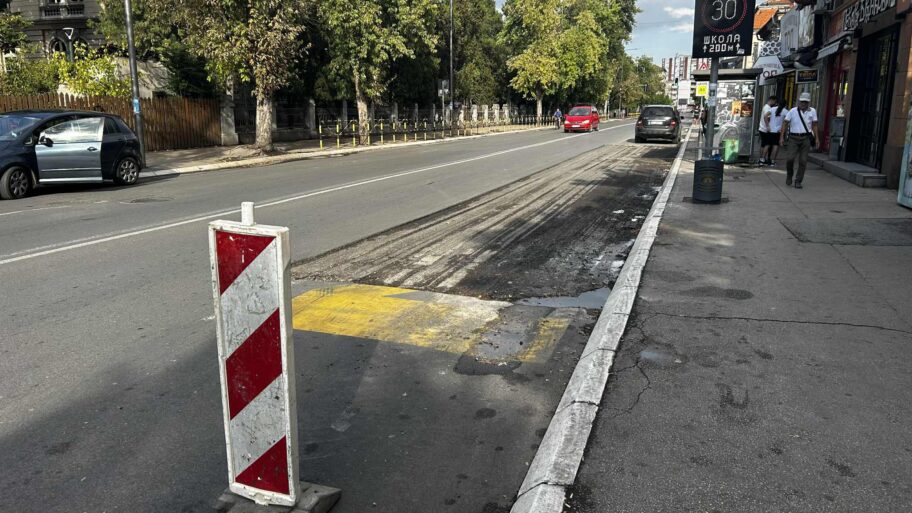 c79bcdfb 69a9 40e6 9488 ec991af472ae