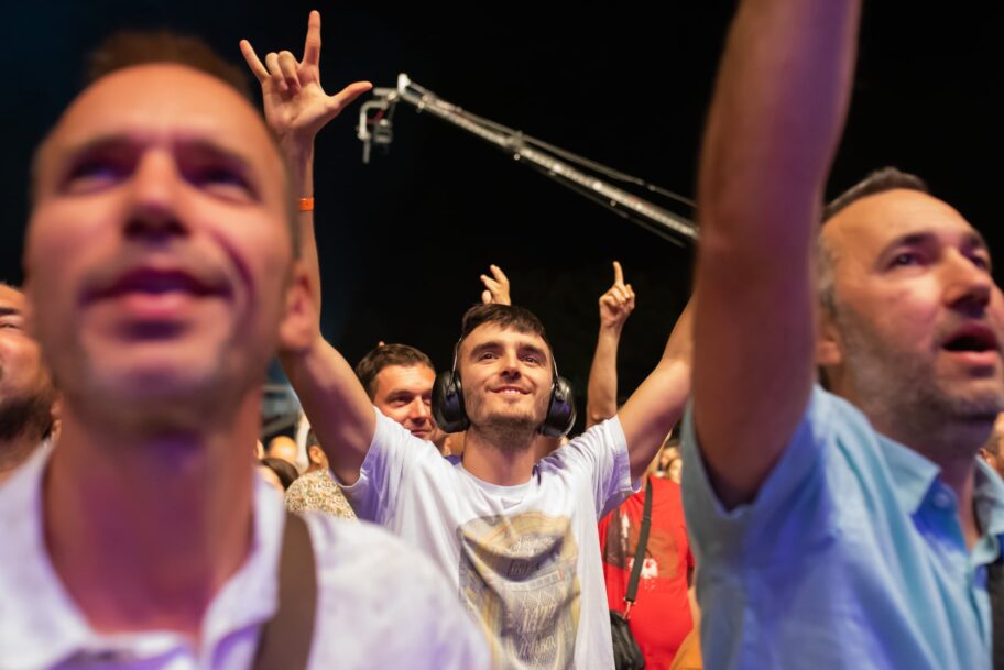 d19fdbc8 dce2 48e9 b08e 067dae0315ad