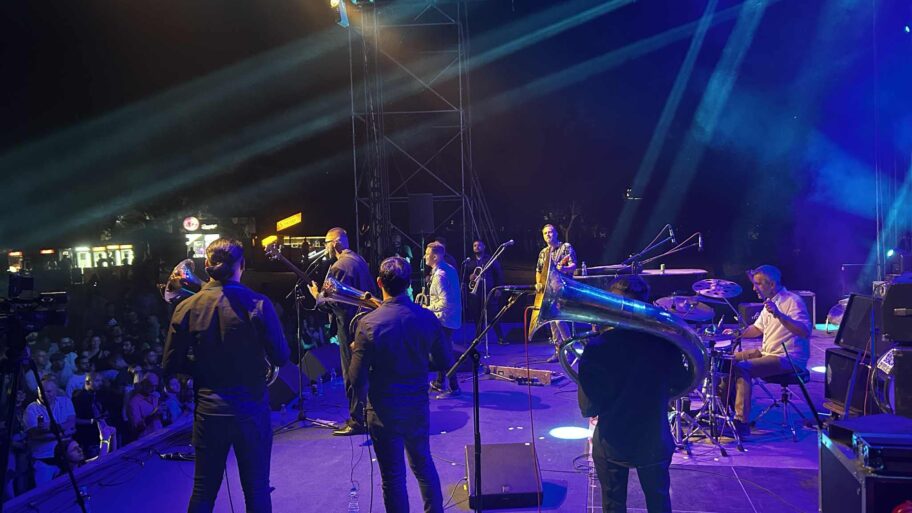 e9f6b5ac b35f 4d6f a77d 85bce501684f